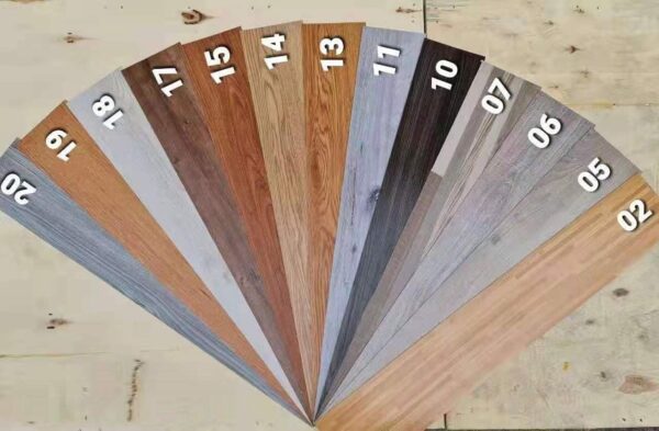 Sàn nhựa giả gỗ tự dán có sẵn keo - Ảnh 4