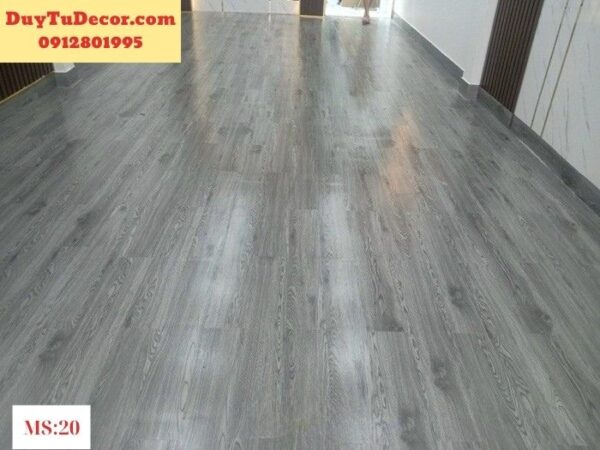 Sàn nhựa giả gỗ tự dán có sẵn keo - Ảnh 9